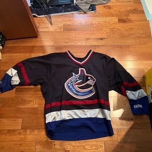 Vintage Vancouver Canucks Jersey